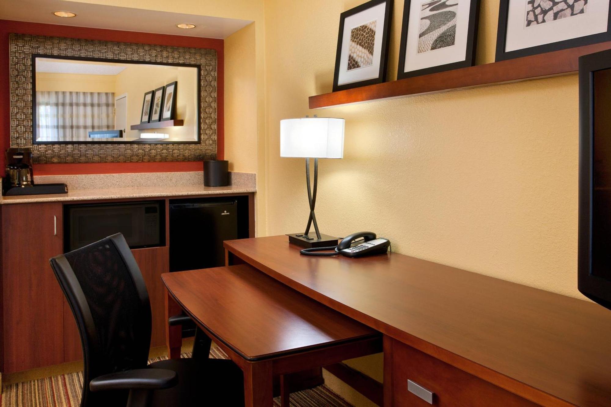 Courtyard By Marriott San Diego Sorrento Valley Dış mekan fotoğraf